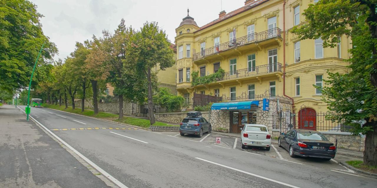 Apartment Livada *