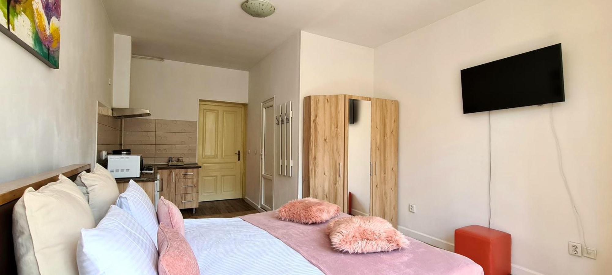 Livada Apartment *
